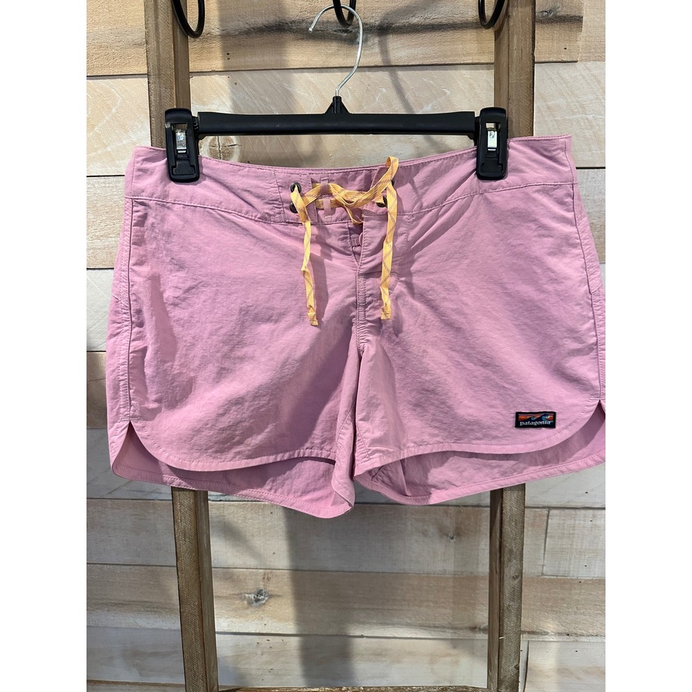 Patagonia Barely Baggies Shorts Womens 4 Pink NetPlus Recycled Nylon